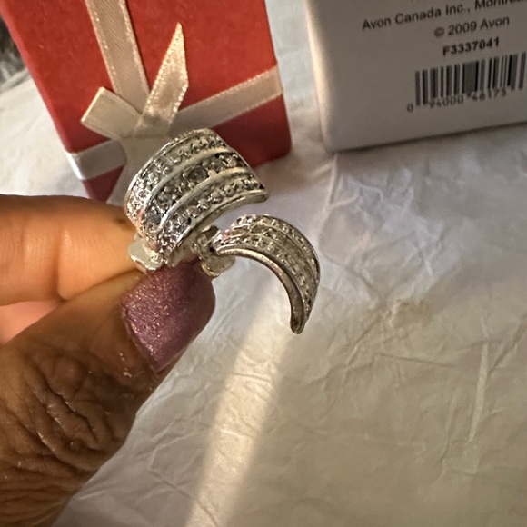 Avon vinegar day to night Earrings - Picture 7 of 10